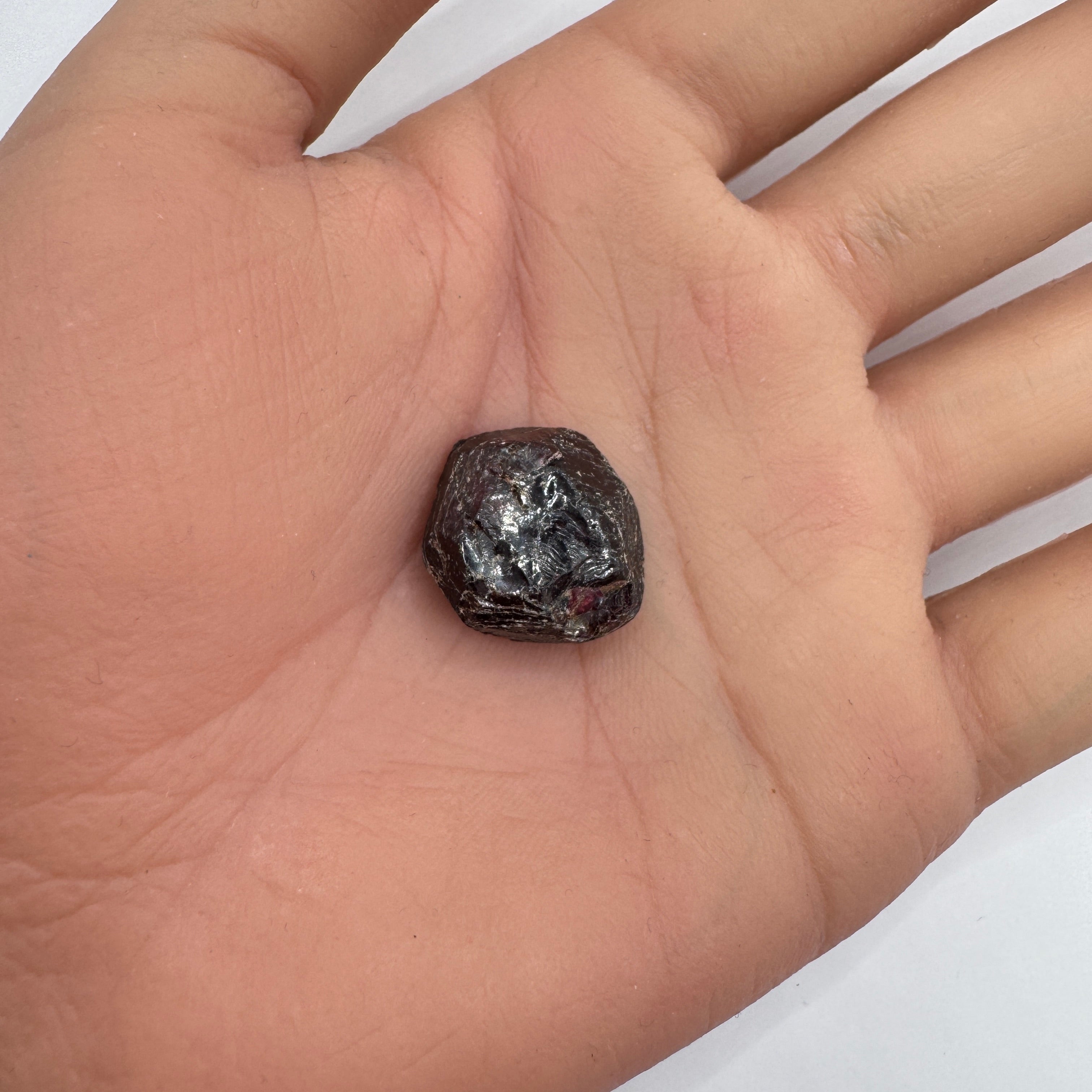 Rough Raw Garnet Stone 32.25 Carats 17.4x10mm