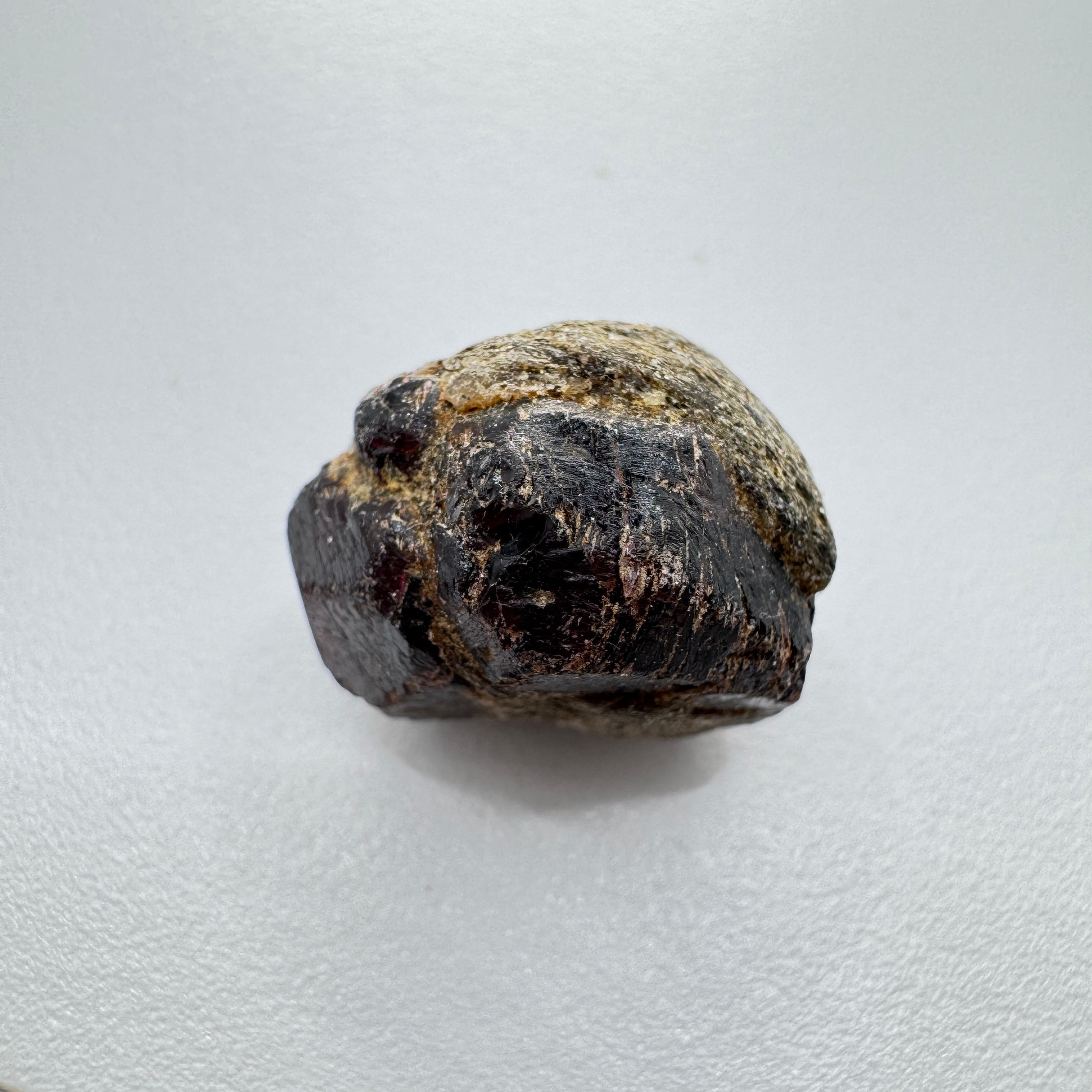 Rough Garnet Uncut 44.40 Carats 18.4x15.1mm 100% Pure