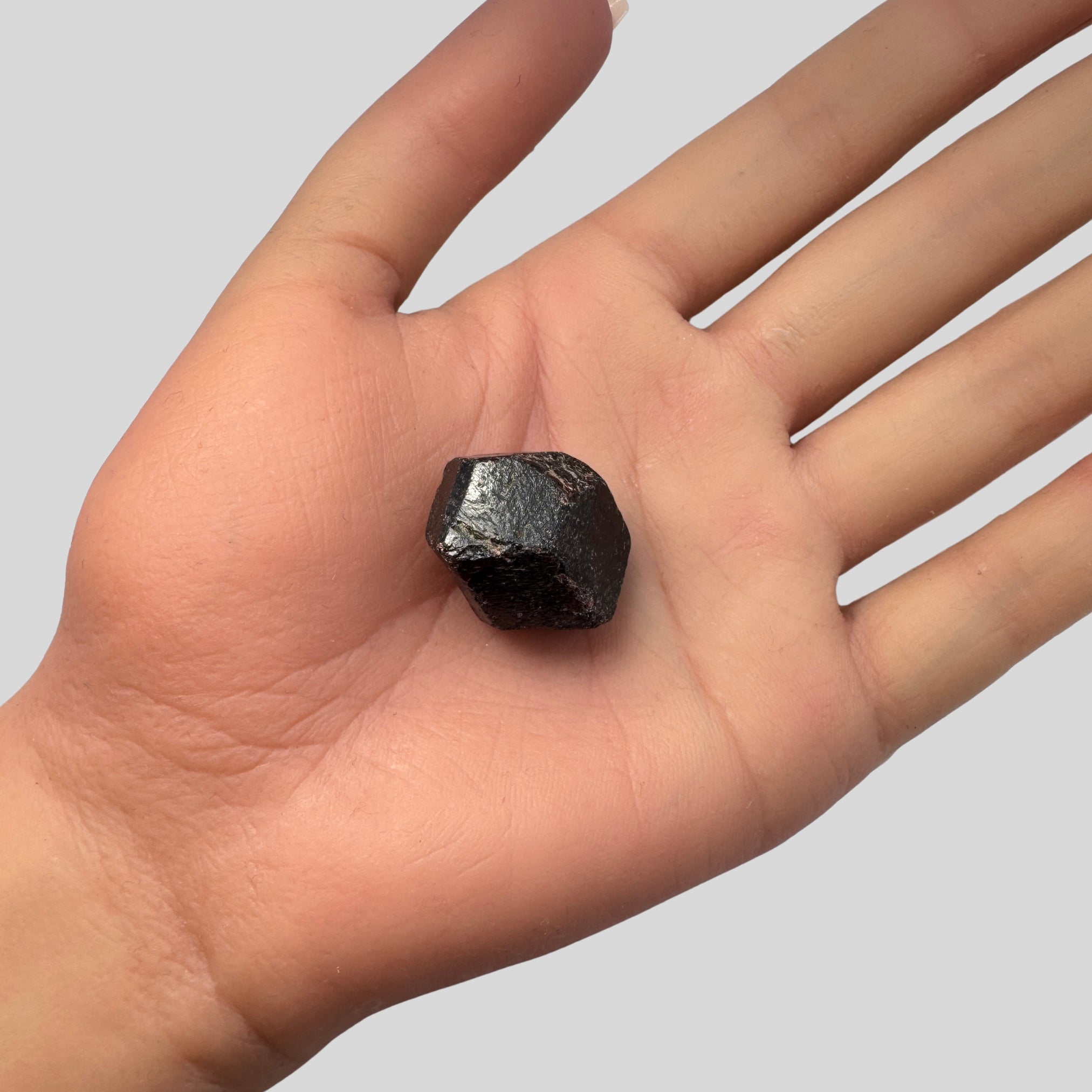 Raw Garnet Stone 16x22mm 84 Carats Uncut Natural